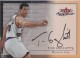1999-00 SkyBox Premium Autographics #43 Tom Gugliotta - Quantity: 1 - Owned by: aalma1 