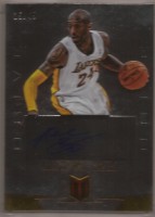 2012-13 Momentum Autographs Drive #31 Kobe Bryant